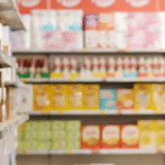 Como organizar a frente de caixa usando check-outs e gôndolas integradas Como organizar a frente de caixa usando check-outs e gôndolas integradas