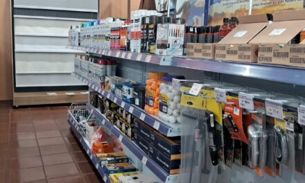 Expositor de ferramentas para loja: os melhores modelos para expor peças soltas e kits
