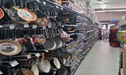O que avaliar ao comprar gôndolas para loja de utilidades e garantir o layout ideal?